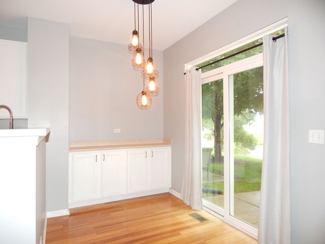 5612 Wildspring Drive, Lake In The Hills, IL 60156