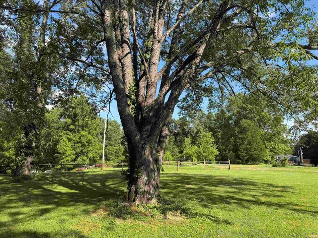 11603 E Blue Jay Court, Springville, IN 47462