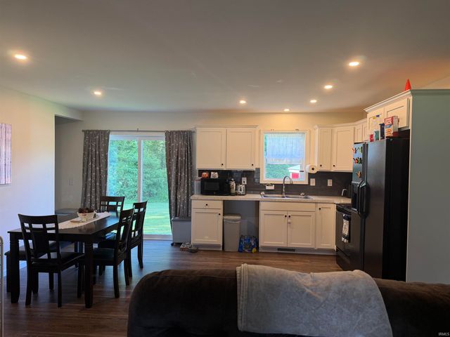 11603 E Blue Jay Court, Springville, IN 47462
