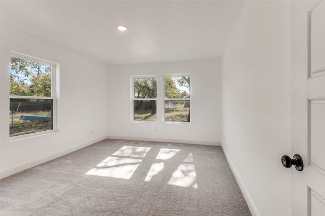 5728 Wilkes Drive, Fort Worth, TX 76119