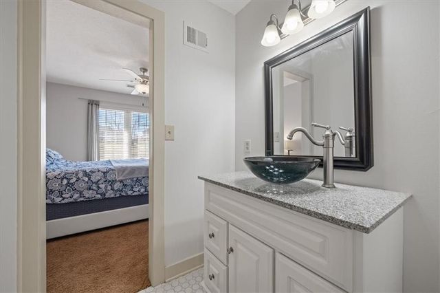 1516 NE 92nd Terrace, Kansas City, MO 64155