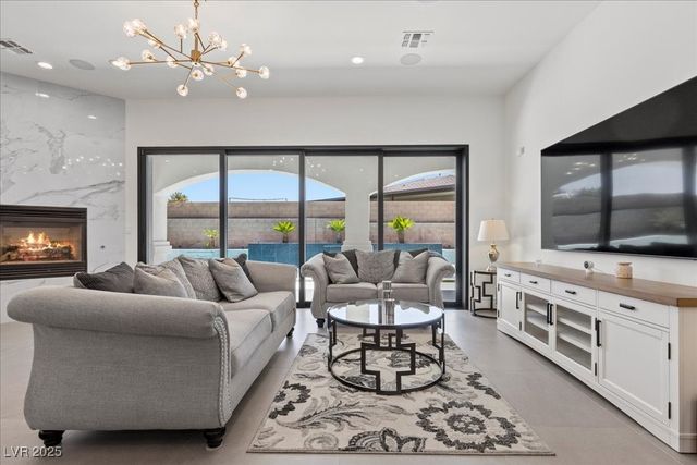 225 Saint Elmo Circle, Las Vegas, NV 89123