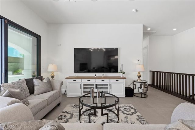 225 Saint Elmo Circle, Las Vegas, NV 89123