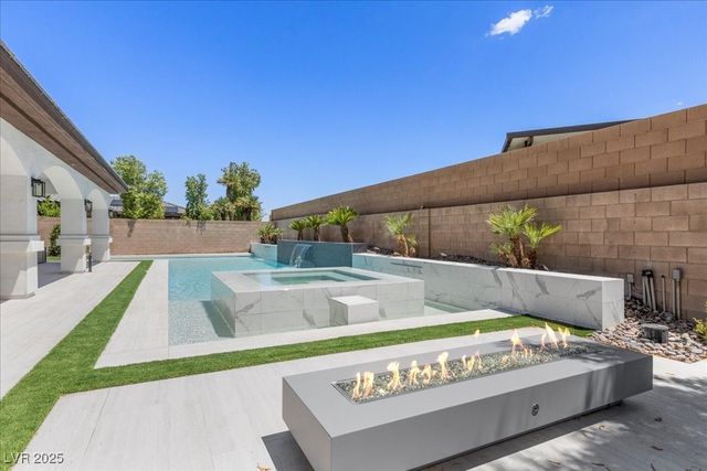 225 Saint Elmo Circle, Las Vegas, NV 89123