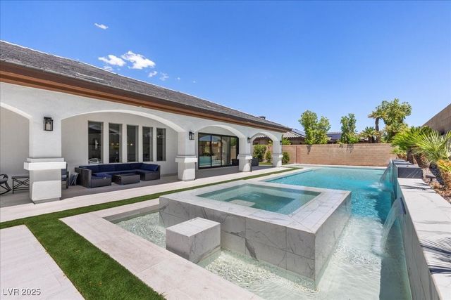 225 Saint Elmo Circle, Las Vegas, NV 89123