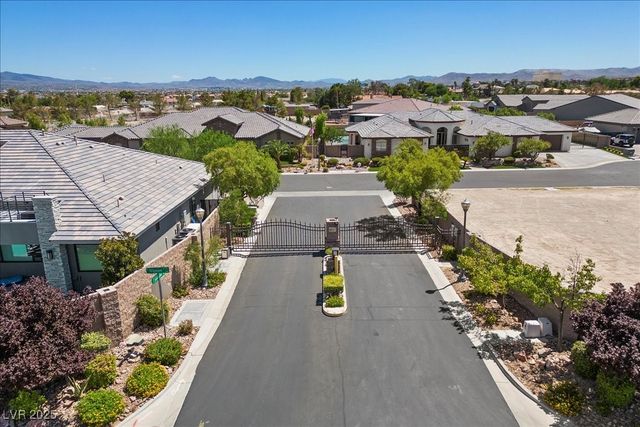 225 Saint Elmo Circle, Las Vegas, NV 89123