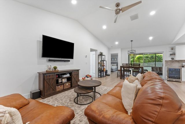 1651 NW 106th Way, Coral Springs, FL 33071