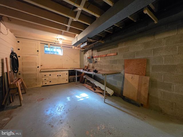 12 W LANCASTER AVE, Denver, PA 17517