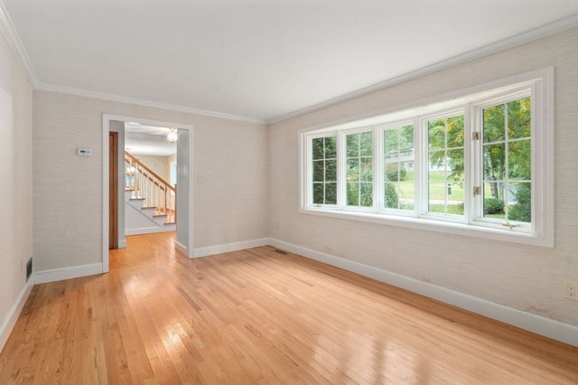 11 Summit Road, Southborough, MA 01772