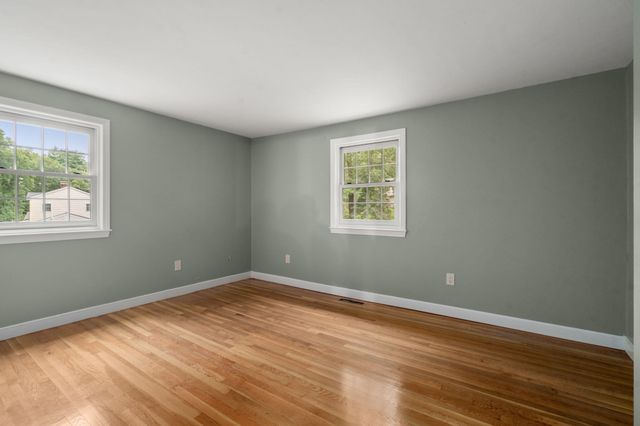 11 Summit Road, Southborough, MA 01772