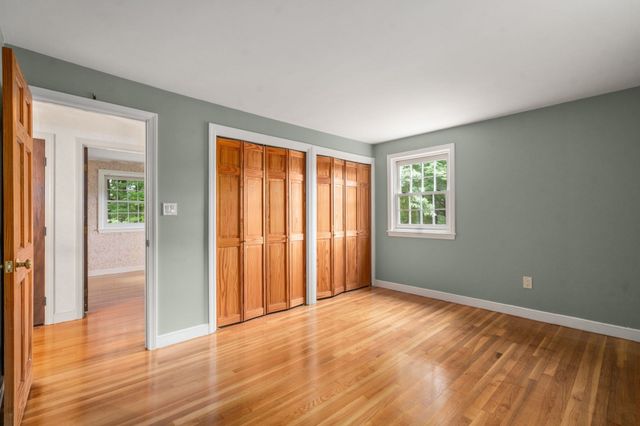 11 Summit Road, Southborough, MA 01772