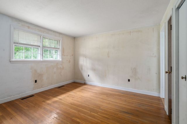 11 Summit Road, Southborough, MA 01772
