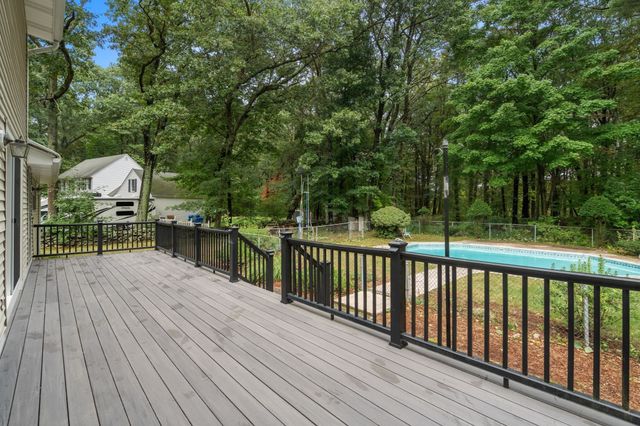 11 Summit Road, Southborough, MA 01772