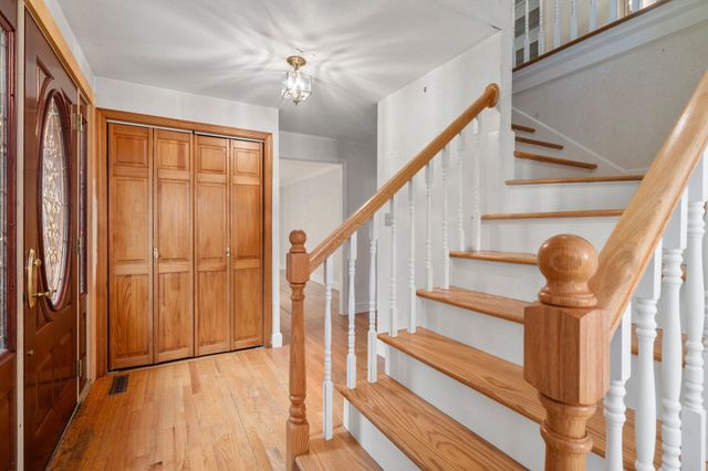 11 Summit Road, Southborough, MA 01772