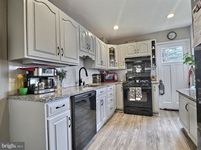 1750 HAAK ST, Reading, PA 19602