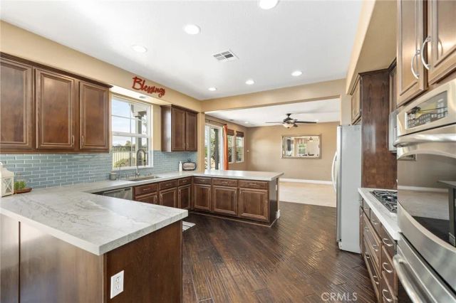 30214 Trois Valley, Murrieta, CA 92563