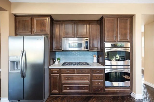 30214 Trois Valley, Murrieta, CA 92563