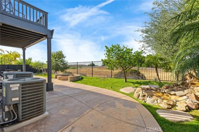 30214 Trois Valley, Murrieta, CA 92563