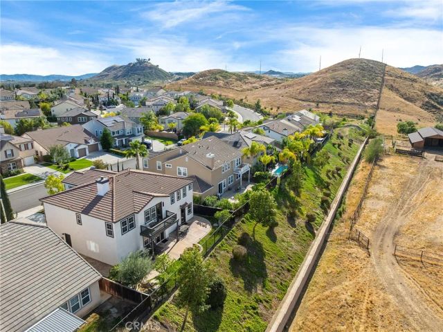 30214 Trois Valley, Murrieta, CA 92563