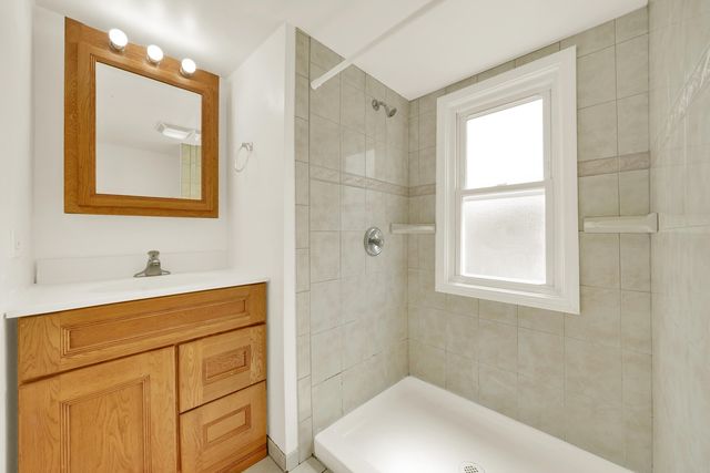 3817 W 86th Street, Chicago, IL 60652