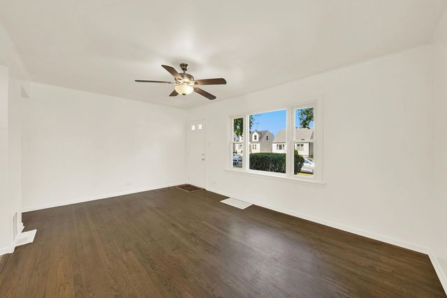 3817 W 86th Street, Chicago, IL 60652