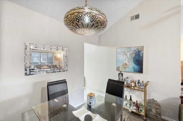 2920 Hilltop Drive, Euless, TX 76039