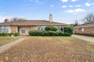 2920 Hilltop Drive, Euless, TX 76039