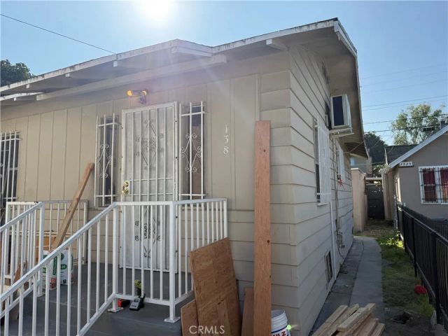 138 E 60th Street, Los Angeles, CA 90003