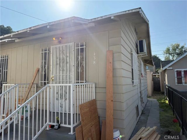 138 E 60th Street, Los Angeles, CA 90003
