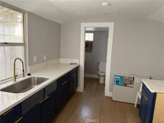 138 E 60th Street, Los Angeles, CA 90003