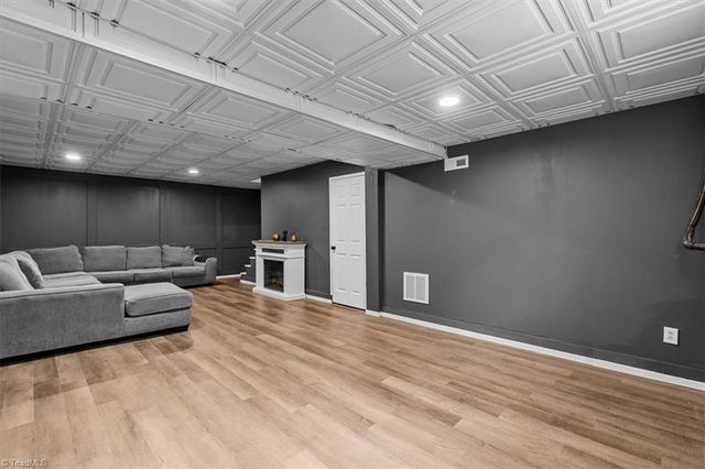 4064 Clinard Avenue, Winston-salem, NC 27127
