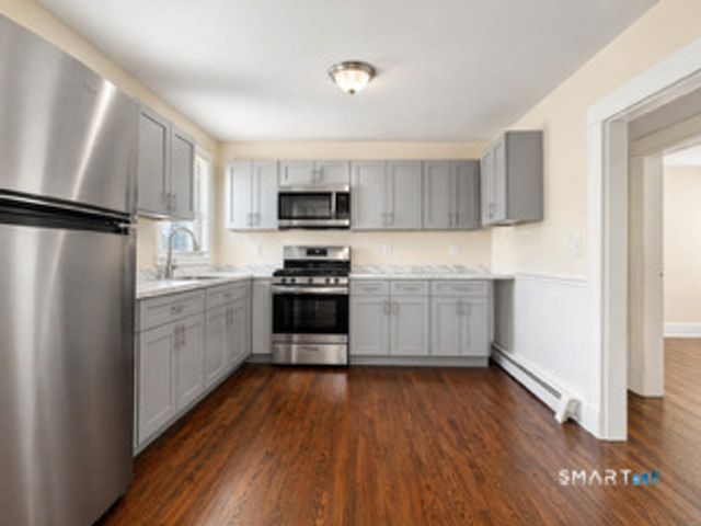 40-44 Vine Street 3, Bridgeport, CT 06604