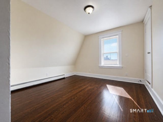 40-44 Vine Street 3, Bridgeport, CT 06604