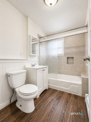 40-44 Vine Street 3, Bridgeport, CT 06604