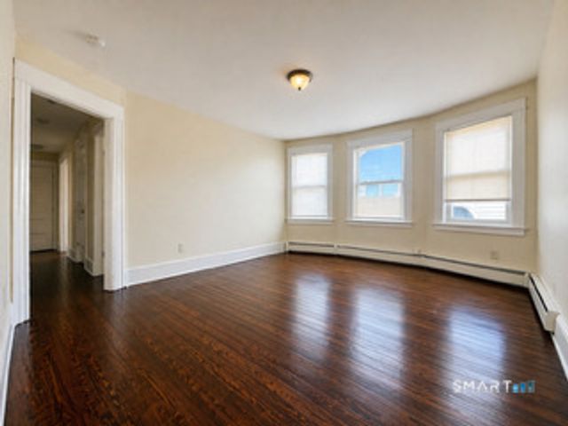 40-44 Vine Street 3, Bridgeport, CT 06604