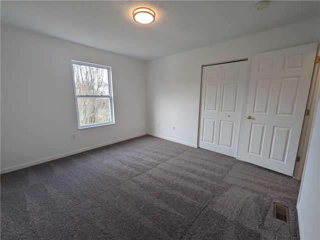 28 Cinque Terra Pl, Finleyville, PA 15332