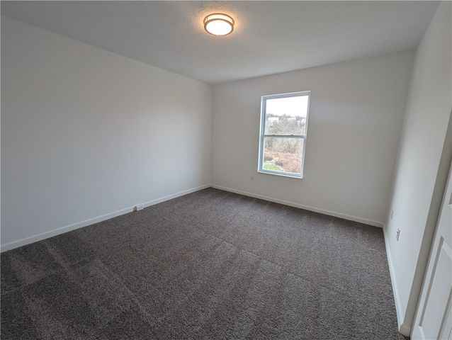 28 Cinque Terra Pl, Finleyville, PA 15332