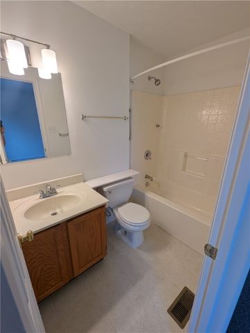 28 Cinque Terra Pl, Finleyville, PA 15332