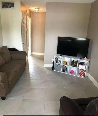 22 SE 3RD Terrace 26, Dania Beach, FL 33004