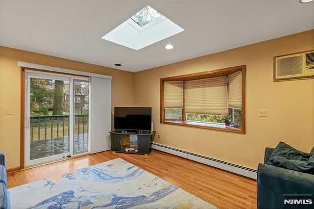 425 Beatrice Street, Teaneck, NJ 07666