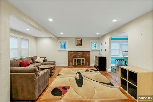 425 Beatrice Street, Teaneck, NJ 07666