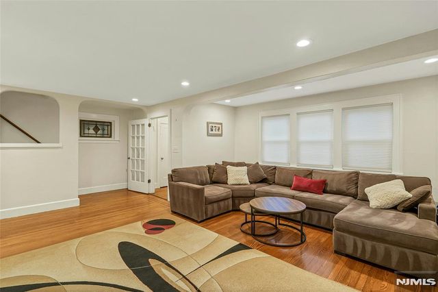 425 Beatrice Street, Teaneck, NJ 07666