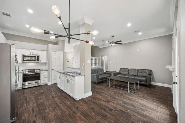 14139 Cascade Falls Drive, Houston, TX 77062