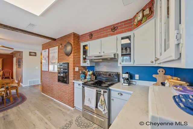 5509 FREDERICK DR, Cheyenne, WY 82009