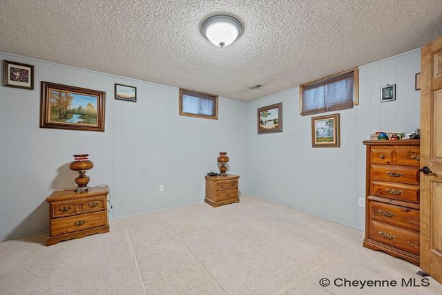 5509 FREDERICK DR, Cheyenne, WY 82009