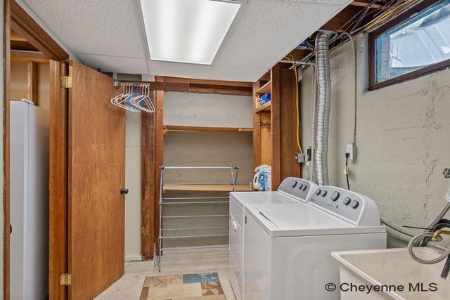 5509 FREDERICK DR, Cheyenne, WY 82009