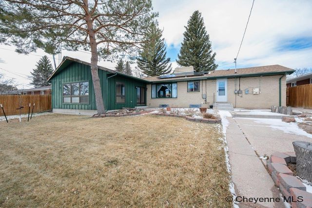 5509 FREDERICK DR, Cheyenne, WY 82009