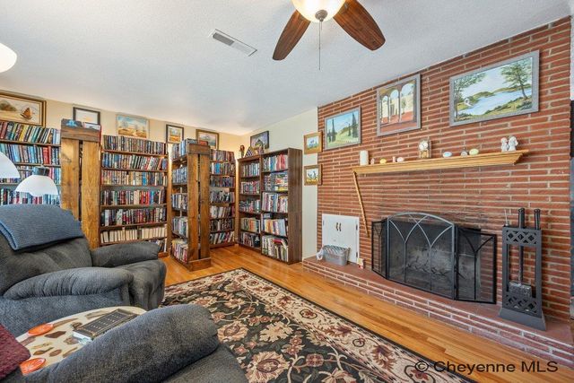 5509 FREDERICK DR, Cheyenne, WY 82009