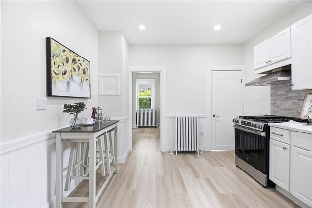 29 Wentworth Ave, Stoughton, MA 02072