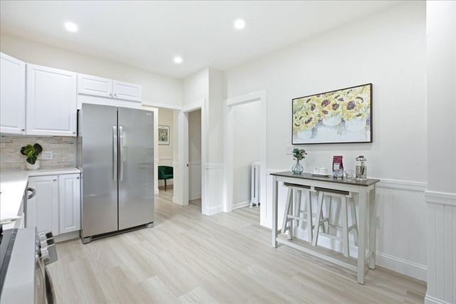 29 Wentworth Ave, Stoughton, MA 02072